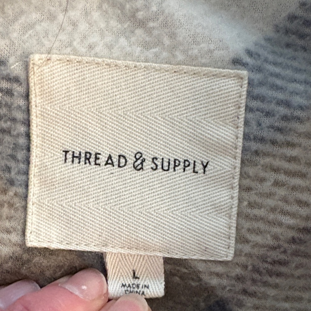 Thread & Supply Plaid Polar Fleece Shacket in Tan, Gray and Cream Women’s Size L - Picture 7 of 9